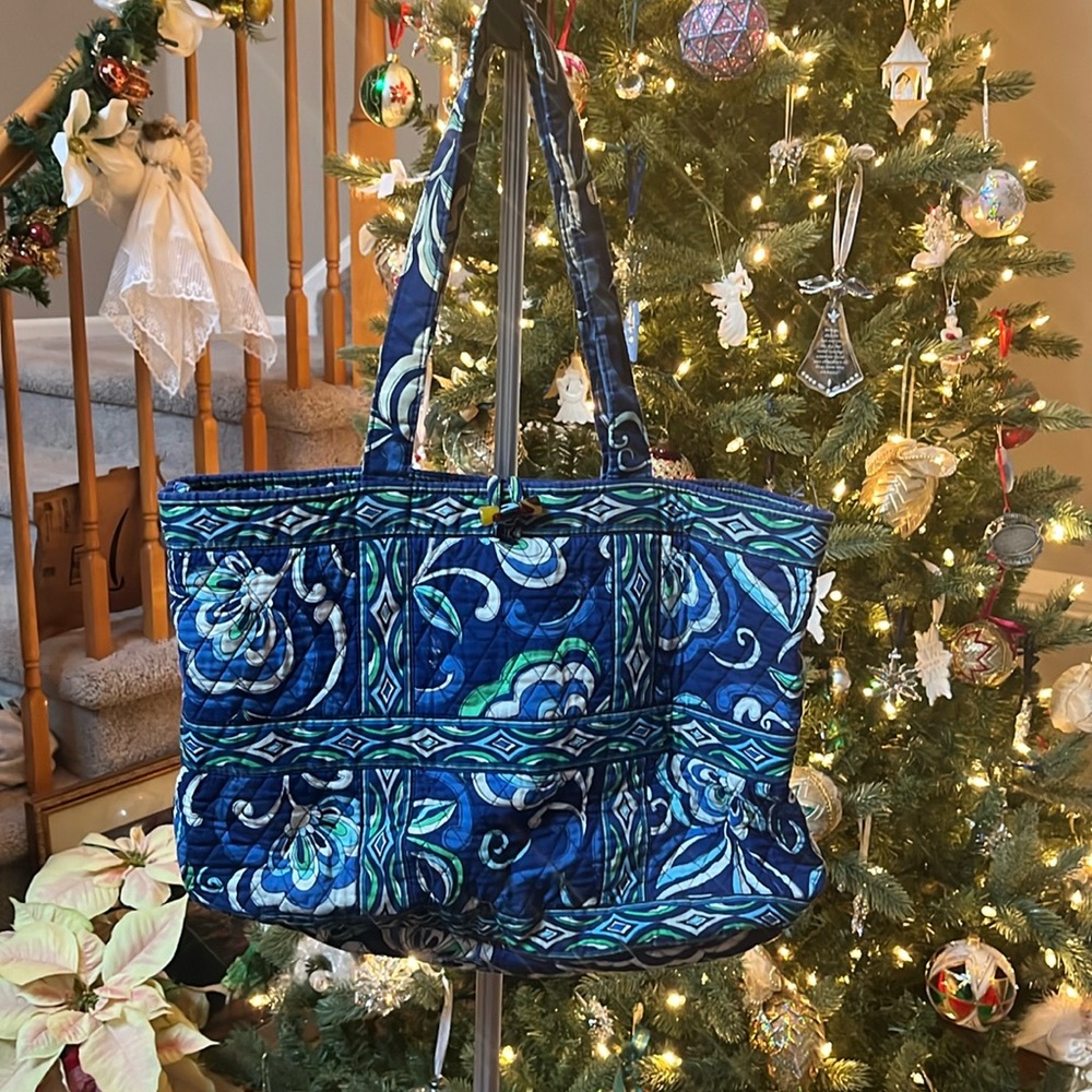 Vera Bradley tote bag
